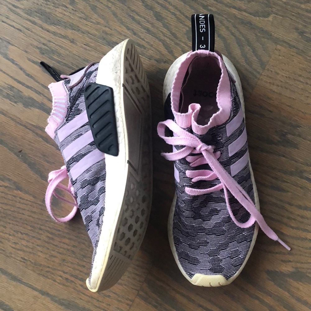 Adidas NMD R2 Primeknit Wonder Pink - Women’s sz8